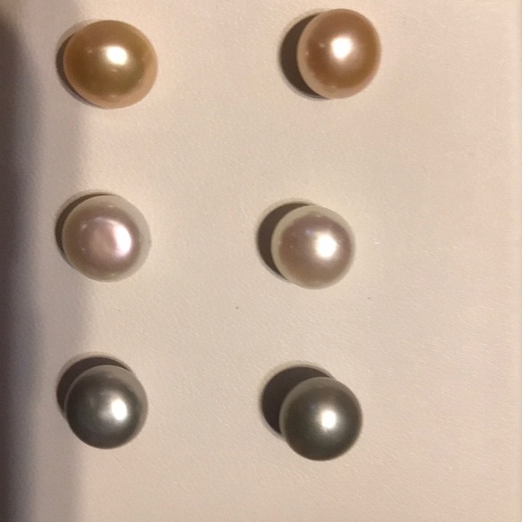 Earrings - Picture 3 of 3